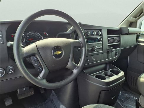 Used 2024 Chevrolet Express 2500 w/ Driver Convenience Package RWD image 9