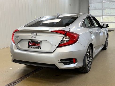 Used 2017 Honda Civic EX-T image 5