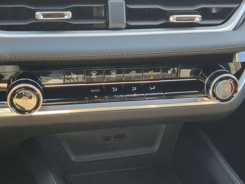 New 2026 Chevrolet Equinox LT w/ Midnight Edition image 28