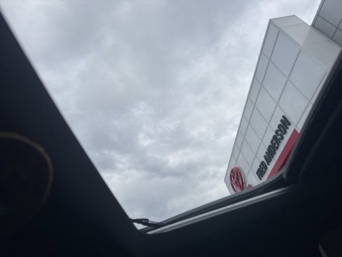 Used 2022 GMC Sierra 1500 AT4 w/ AT4 Premium Package image 9