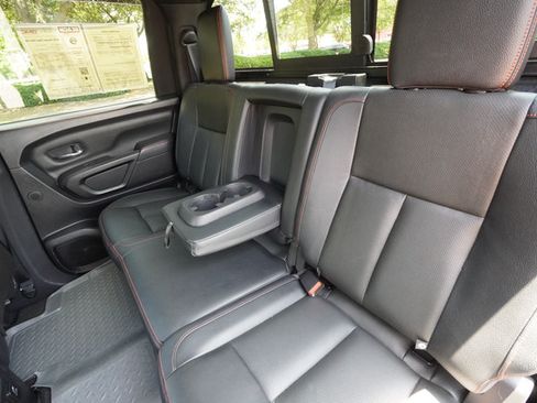 Used 2021 Nissan Titan PRO-4X w/ Pro-4x Convenience Package AWD/4WD image 32