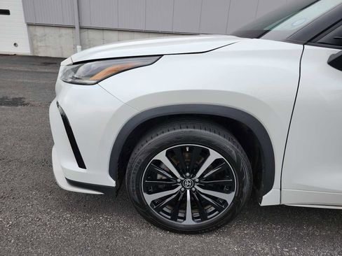Used 2022 Toyota Highlander XSE image 10
