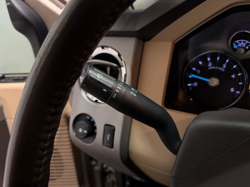 Used 2014 Ford F250 Lariat w/ Lariat Ultimate Package image 8