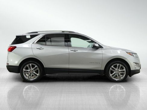 Used 2018 Chevrolet Equinox Premier image 6
