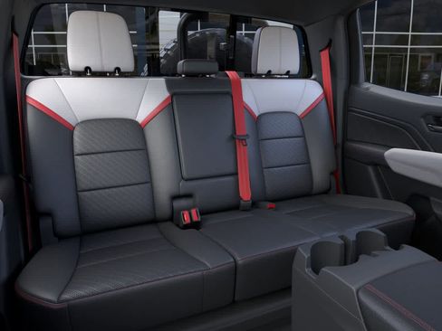 New 2026 GMC Canyon AT4X w/ AT4X AEV Edition AWD/4WD image 18