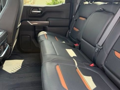 Used 2020 GMC Sierra 1500 AT4 w/ AT4 Premium Package AWD/4WD image 5