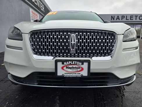 Used 2021 Lincoln Corsair FWD w/ Premium Package image 9