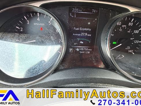 Used 2015 Nissan Rogue SL w/ SL Premium Package FWD image 25