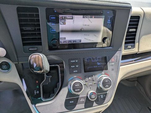 Used 2016 Toyota Sienna XLE w/ XLE Navigation Package image 15