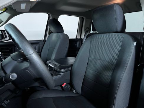 Used 2019 RAM 1500 Tradesman w/ Tradesman SXT Package AWD/4WD image 13
