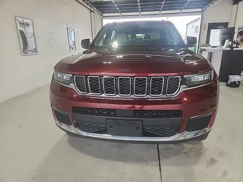 Used 2021 Jeep Grand Cherokee L Limited AWD/4WD image 3