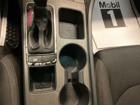 Used 2019 Kia Optima LX image 21