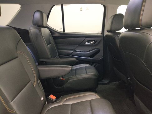 Used 2020 Chevrolet Traverse RS AWD/4WD image 19