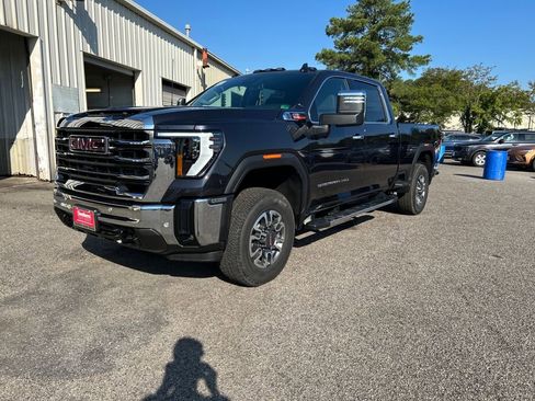 New 2026 GMC Sierra 2500 SLT w/ SLT Premium Package image 2