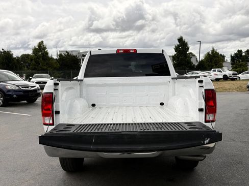 Used 2021 RAM 1500 Classic SLT AWD/4WD image 25