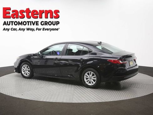 Used 2025 Toyota Camry LE FWD image 62