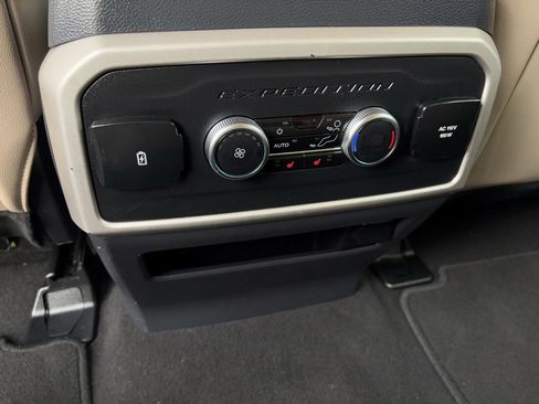 Used 2024 Ford Expedition Max Limited image 24