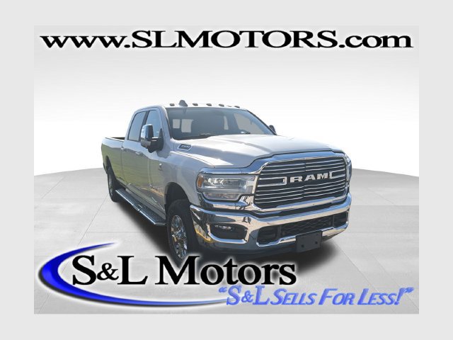 Used 2024 RAM 3500 Laramie w/ Towing Technology Group AWD/4WD image 1