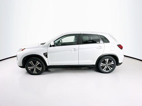 Used 2025 Mitsubishi Outlander Sport ES AWD/4WD image 4