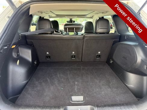 Used 2022 Jeep Cherokee Latitude Lux w/ Sun & Sound Group AWD/4WD image 35