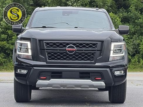 Used 2021 Nissan Titan PRO-4X AWD/4WD image 2