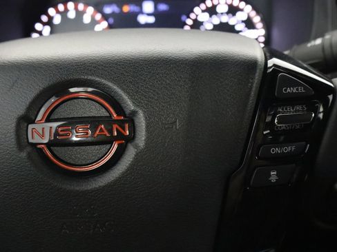 Used 2024 Nissan Frontier PRO-4X w/ Technology Package AWD/4WD image 10