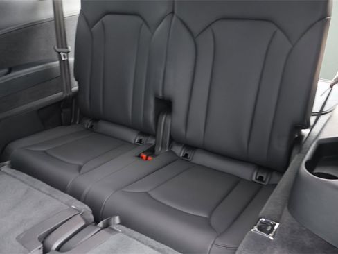 Used 2023 Audi Q7 2.0T Premium Plus w/ Premium Plus Package image 11