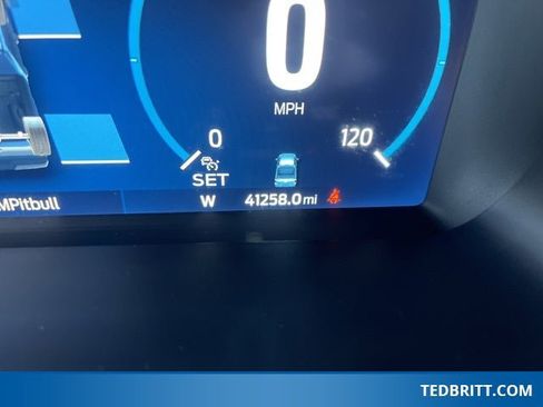 Certified 2022 Ford F150 Lariat w/ Equipment Group 502A High image 29