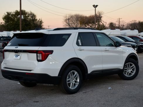 New 2026 Ford Explorer Active image 6