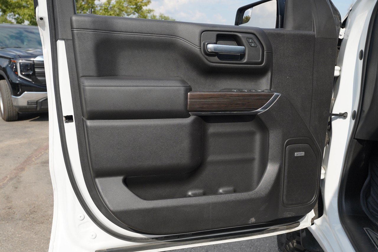 Used 2021 Chevrolet Silverado 1500 LT Trail Boss w/ Convenience Package II AWD/4WD image 19