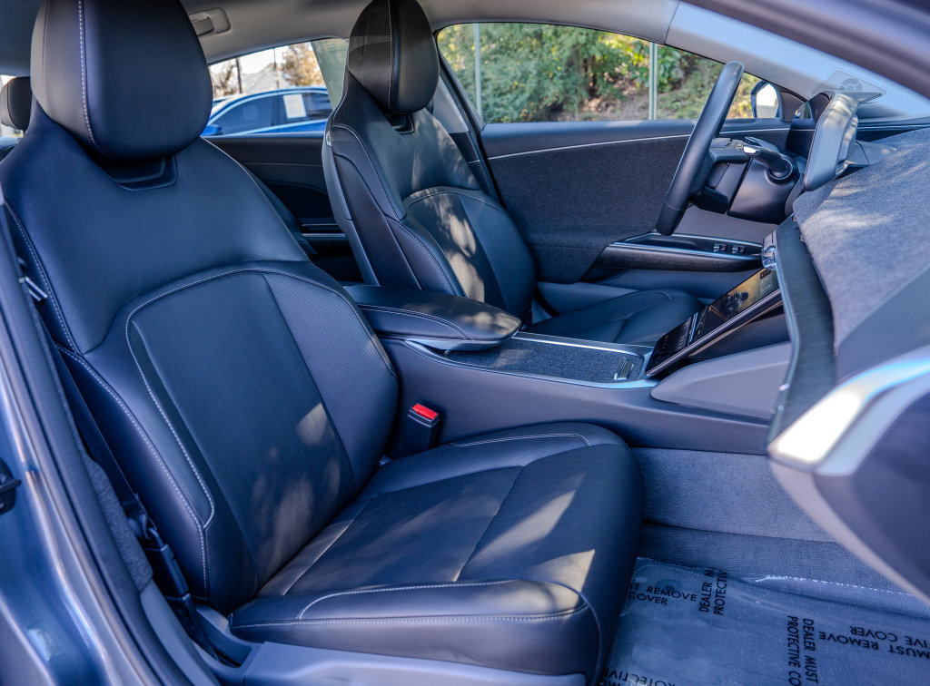 Used 2025 Lucid Air Pure RWD image 21