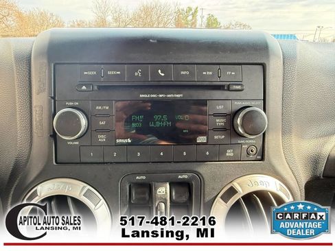 Used 2014 Jeep Wrangler Unlimited Sahara w/ Dual Top Group image 21