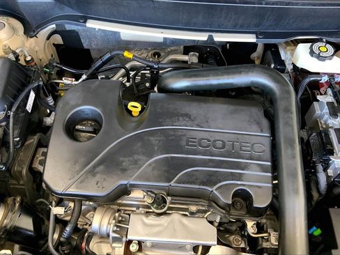 Used 2023 GMC Terrain SLE w/ Driver Convenience Package image 32