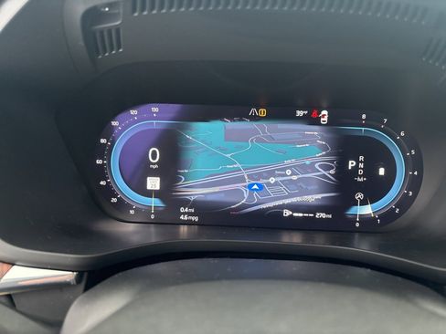 Certified 2024 Volvo XC60 B5 Plus image 22