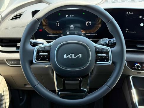 New 2026 Kia Carnival EX FWD image 13