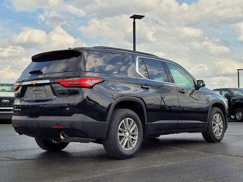 Used 2023 Chevrolet Traverse LT image 4