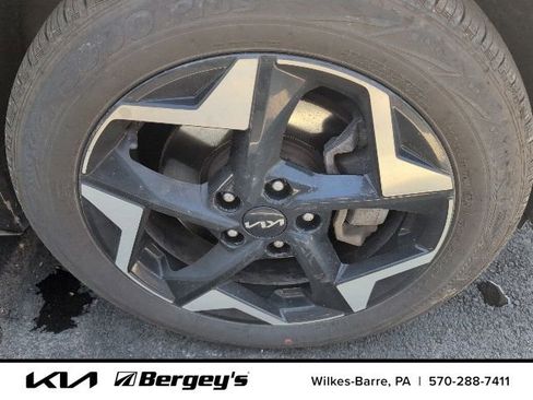 Certified 2024 Kia Seltos EX AWD/4WD image 5