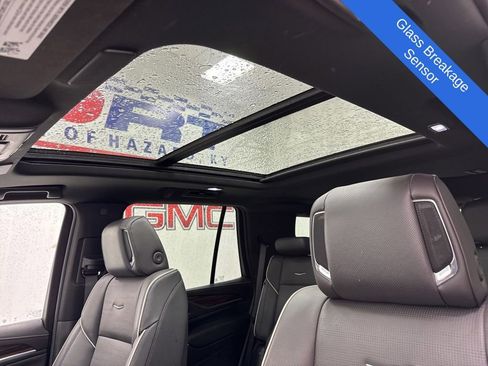 Used 2023 Cadillac Escalade Premium Luxury w/ Performance Package image 25