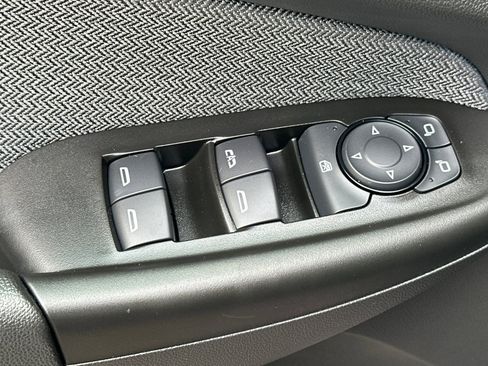 Used 2023 Chevrolet TrailBlazer LT w/ Convenience Package image 12