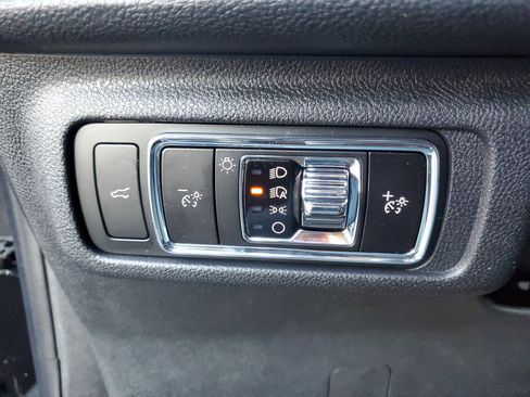 New 2026 Lincoln Corsair Premiere image 14