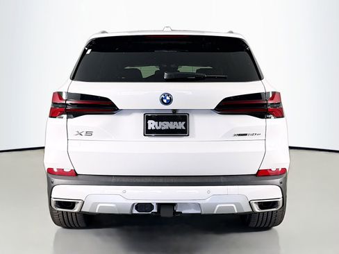 New 2026 BMW X5 xDrive50e w/ Premium Package image 6