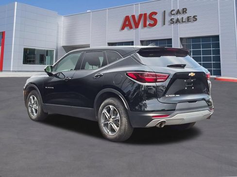 Used 2025 Chevrolet Blazer LT AWD/4WD image 9