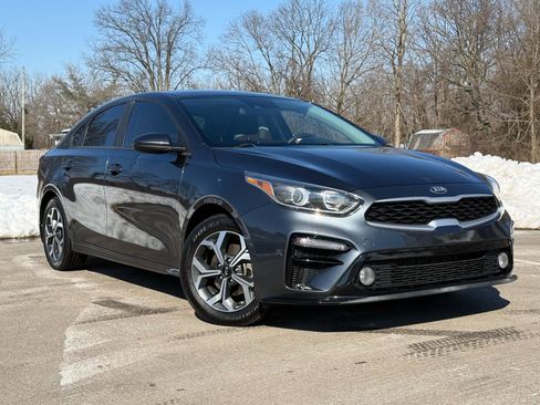 Used 2019 Kia Forte LXS image 3