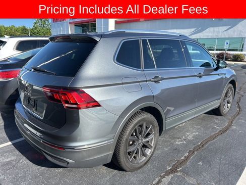 Used 2022 Volkswagen Tiguan SE FWD image 6