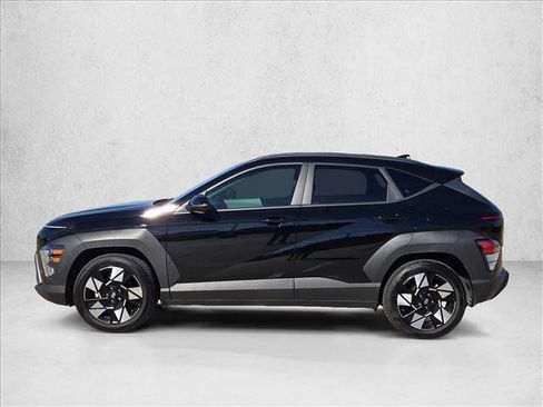 Certified 2025 Hyundai Kona SEL image 9