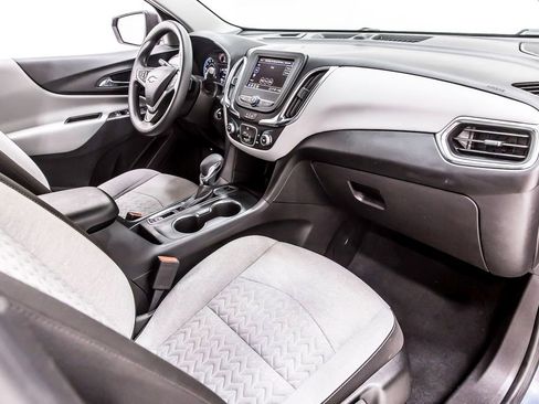 Used 2024 Chevrolet Equinox LS image 31