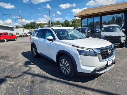 New 2025 Nissan Pathfinder SL