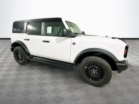 New 2026 Ford Bronco Outer Banks AWD/4WD image 2