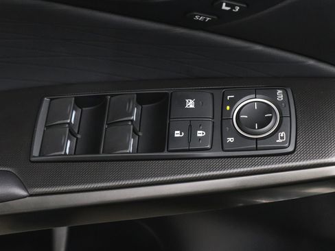 Used 2025 Lexus IS 350 F Sport w/ Navigation Package image 14