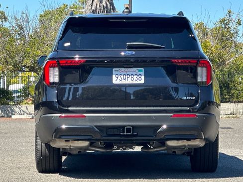 Certified 2025 Ford Explorer ST-Line w/ Premium Package AWD/4WD image 4